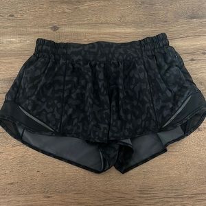 Lululemon Hotty Hot LR 2.5”